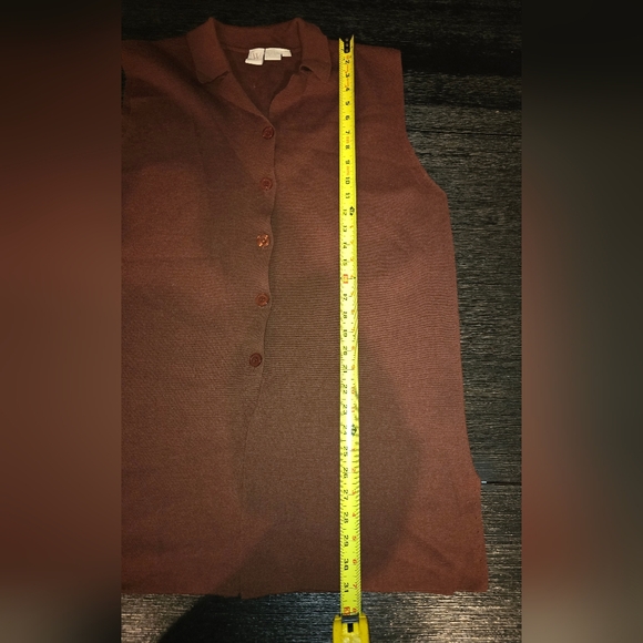 Vintage Clifford & Wills 100% Wool Sleeveless Cardigan - Picture 7 of 8